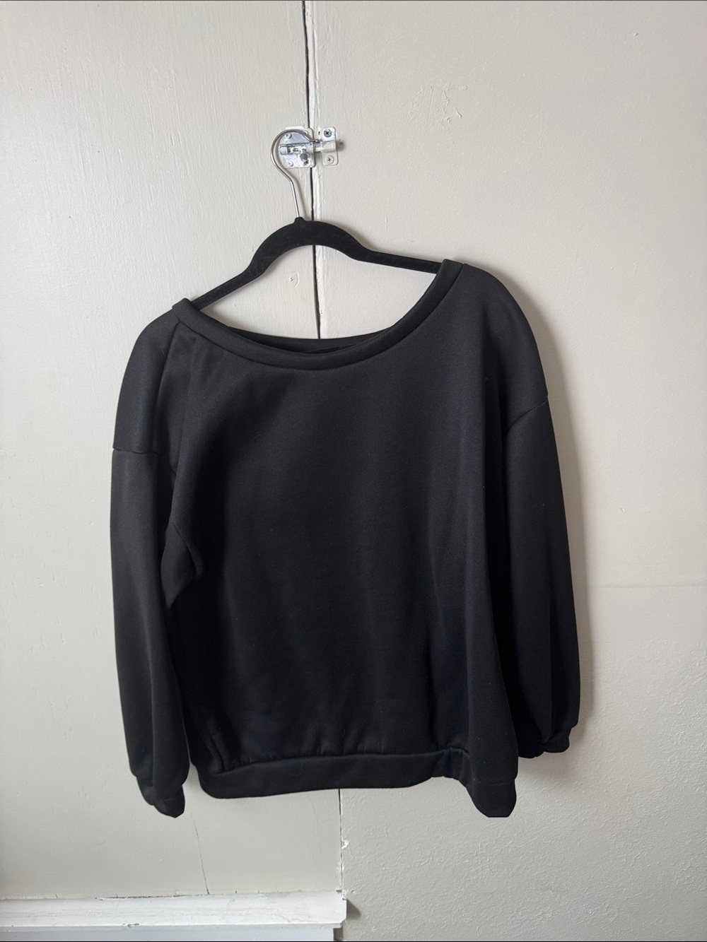 SHEIN Black Off-the-Shoulder Sweatshirt